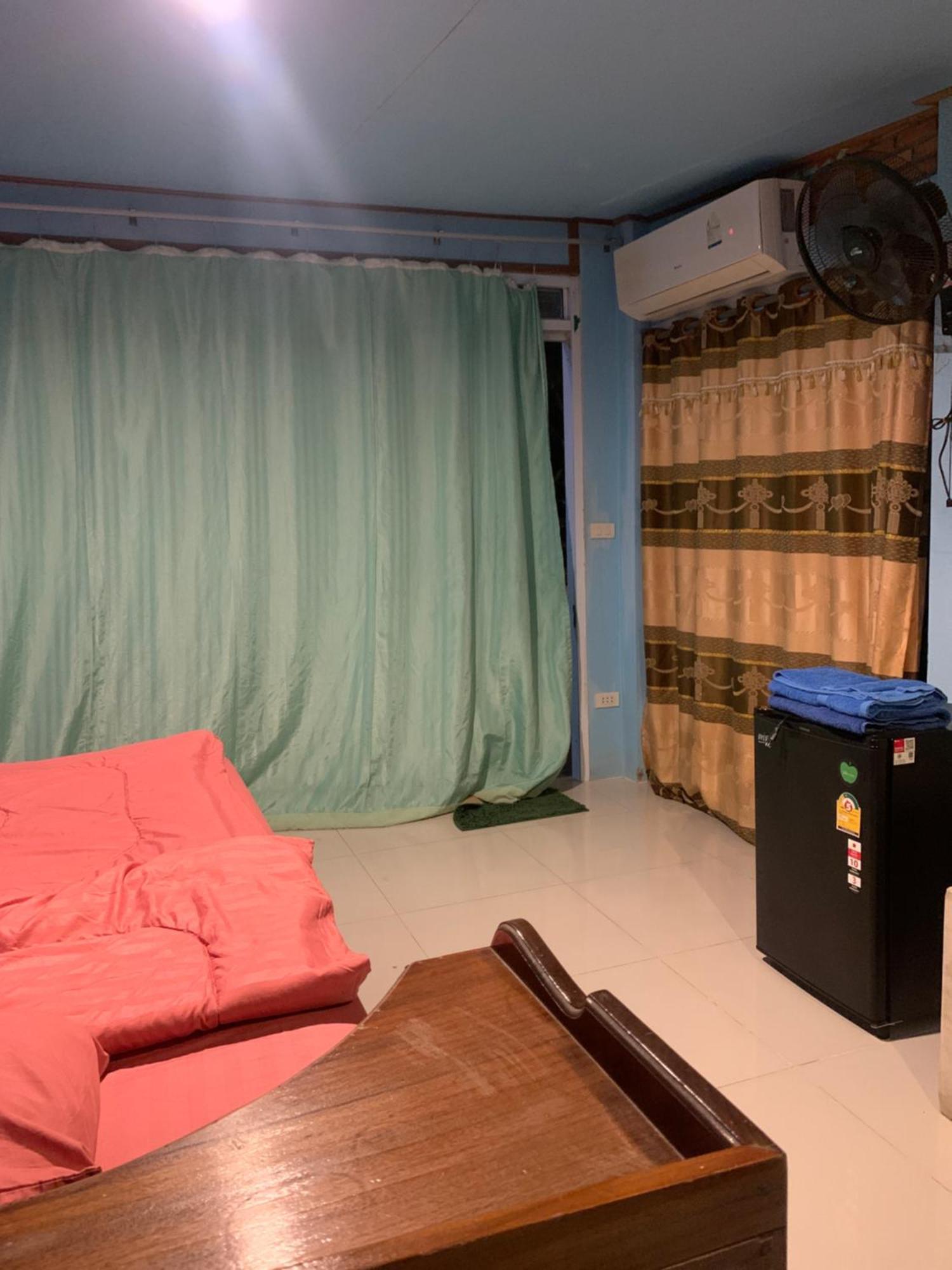 The Pier Homestay Тонгсала Екстериор снимка